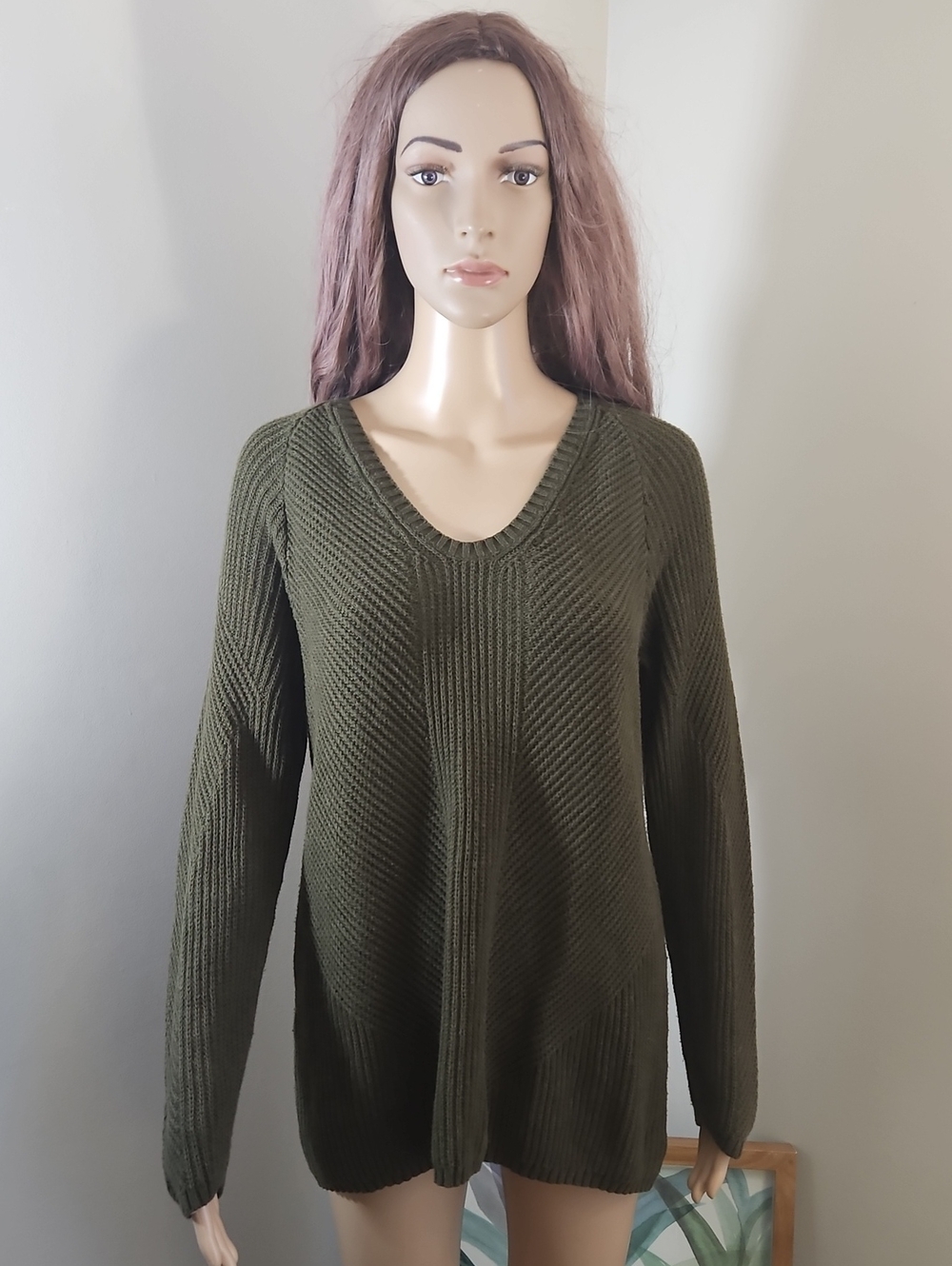 Lululemon Knit Blend Textured Pullover Sweater Olive Green V-Neck Ribbed Knit